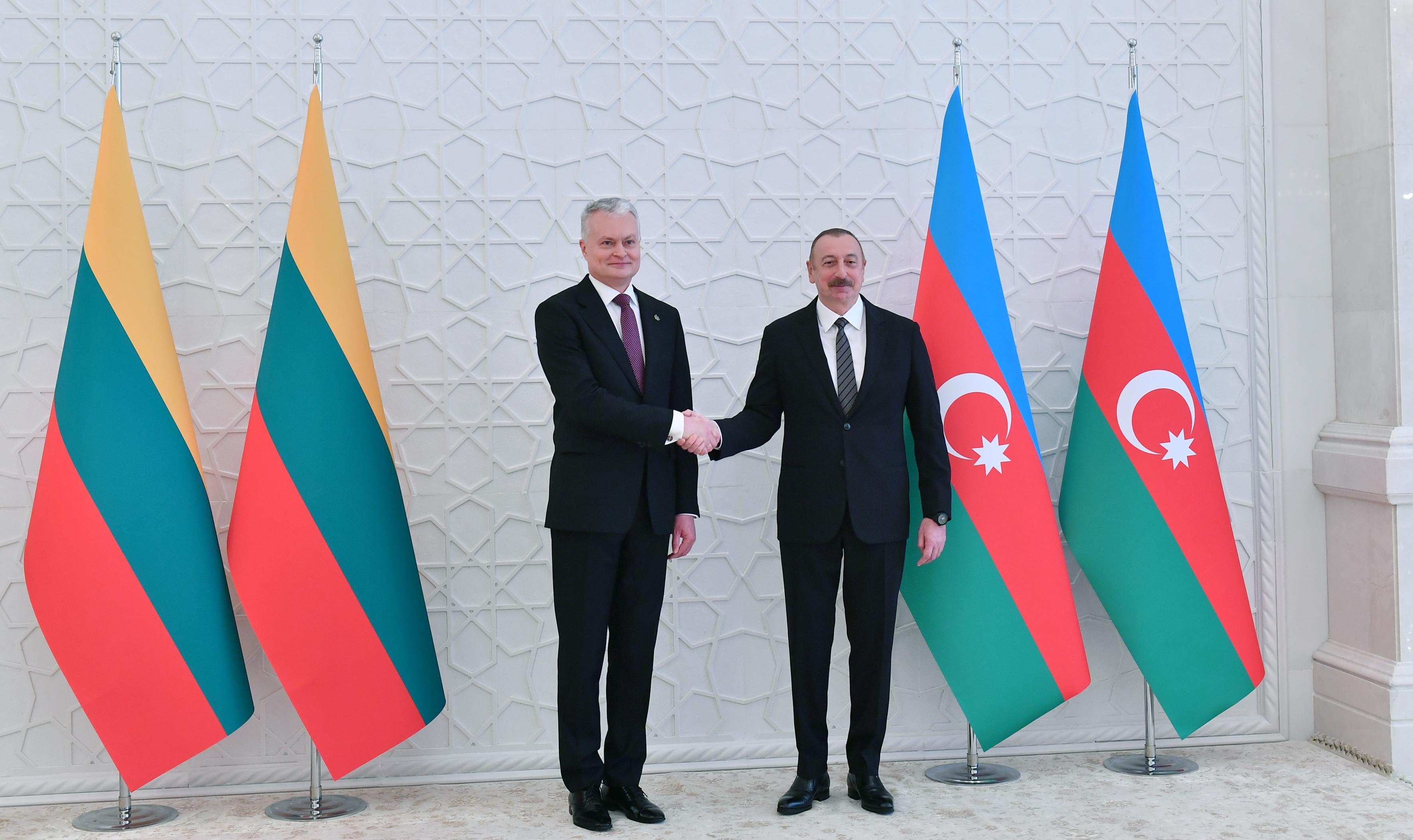 İlham Əliyev litvalı həmkarına məktub göndərdi 