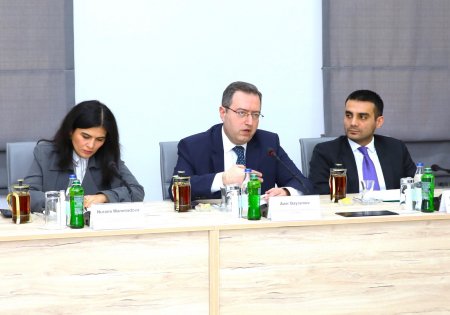 İƏT-in Əmək Mərkəzi və Konfederasiya arasında əməkdaşlıq istiqamətləri müzakirə olunub