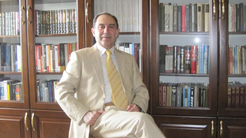 Patriarxal Cənnətin qapıları açılarkən...