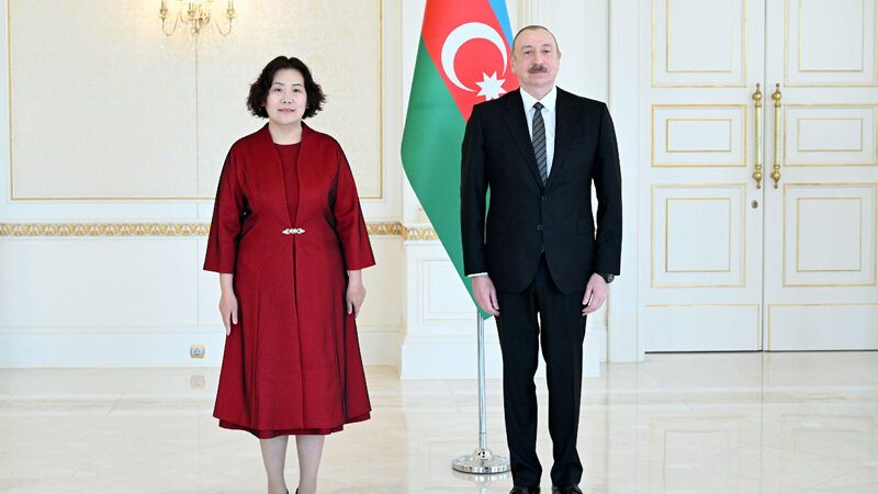 Prezident yeni səfirlərin etimadnaməsini qəbul etdi (YENİLƏNİB)