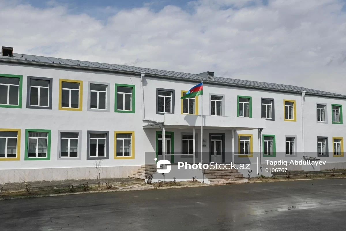 Şəmkirdə müəlliməni məktəbdən qaçıran dəstə azadlığa buraxıldı