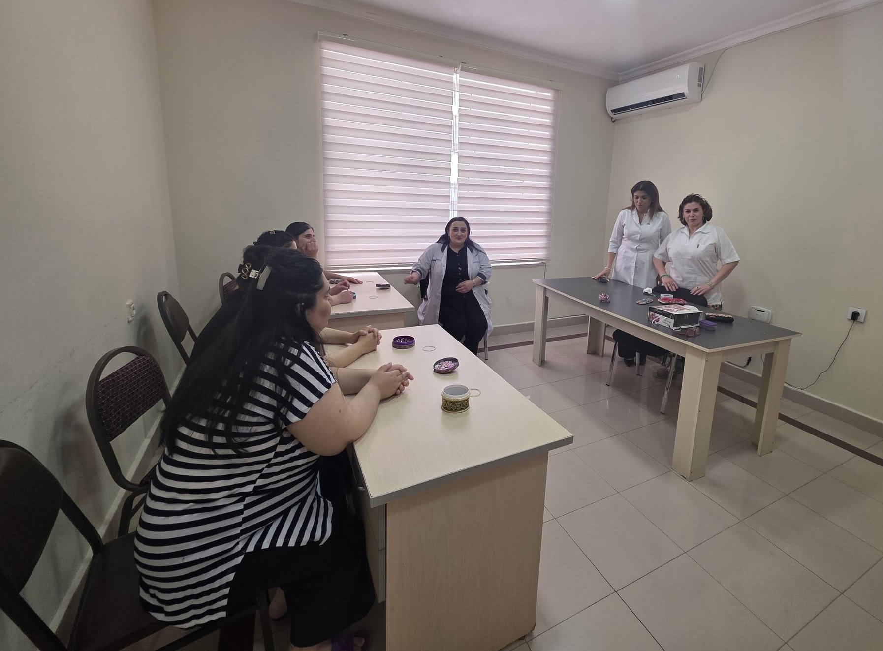 2 nömrəli Klinik Psixiatriya Xəstəxanasında yaradıcılıq emalatxanası fəaliyyətə başlayıb