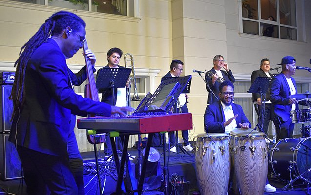 Qəbələdə Latın Amerikası musiqisinin ruhu duyuldu...
