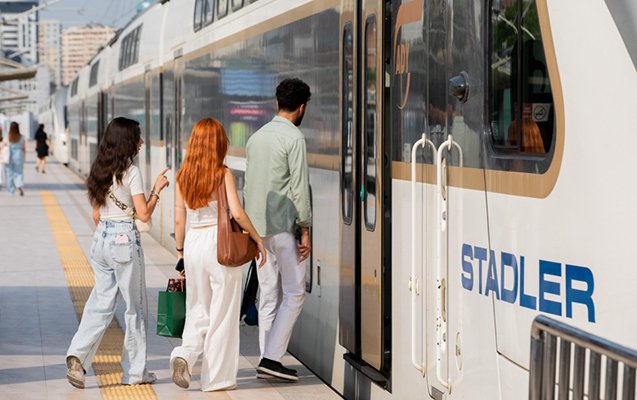 11 minə yaxın turist ADY qatarları ilə səfər edib