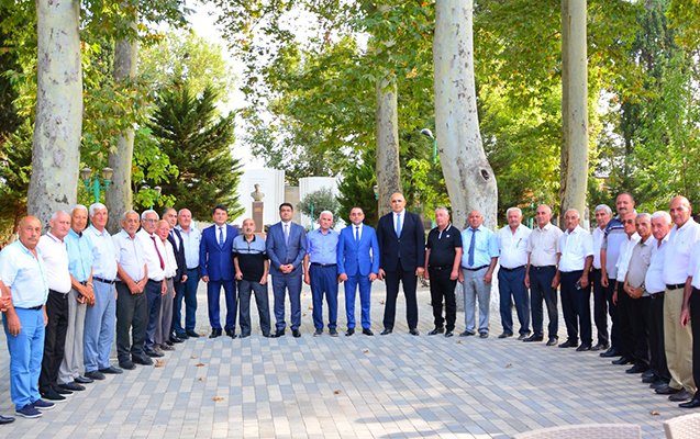 Seymur Orucov rayon ağsaqqalları ilə görüşdü