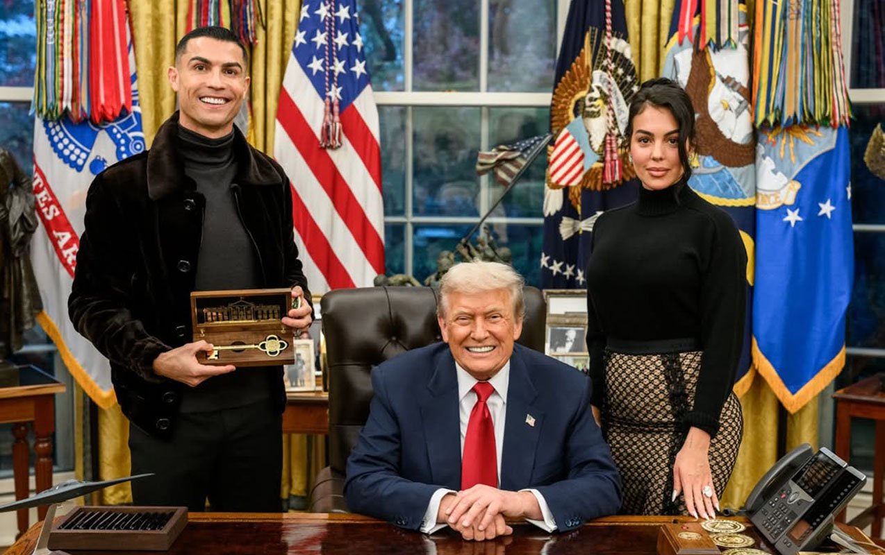 Tramp nadir hədiyyəni Ronaldoya da verdi