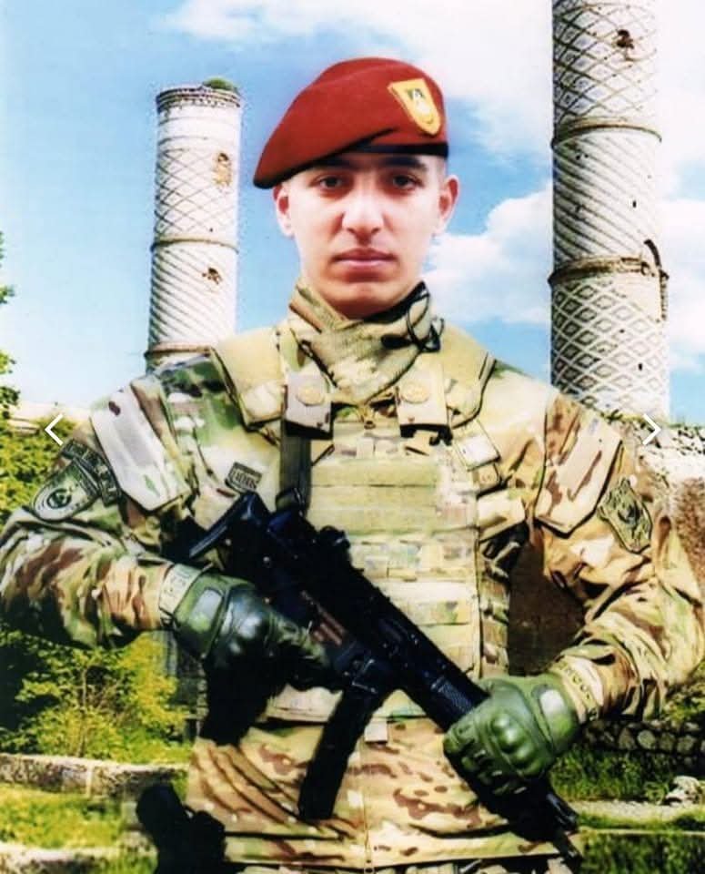 GÜLÜMSƏYİR GÖY ÜZÜNDƏ