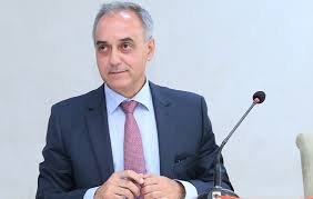 Binəqədidə ekoloji cinayət: ağaclar beton altında boğulur-FOTOFAKT