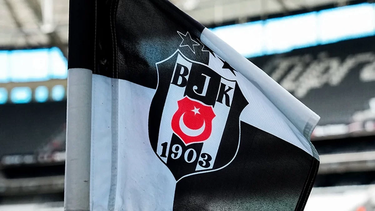 "Beşiktaş"ın hücumçusu İngiltərə Premyer Liqasına geri qayıdır