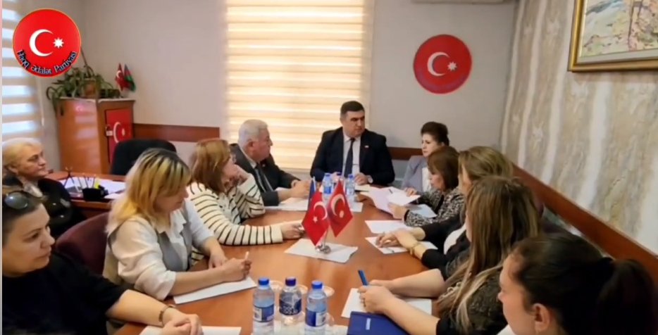 Haqq Ədalət Partiyası Qadınlar Şurasının Məclis üzvlərinin iştirakı ilə müşavirə keçirildi