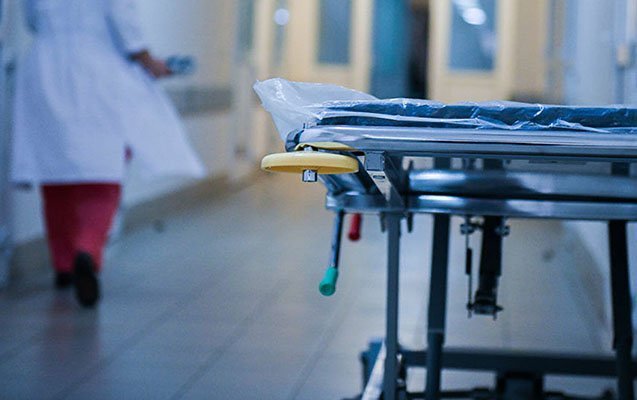 Özünə iynə vurandan sonra öldü