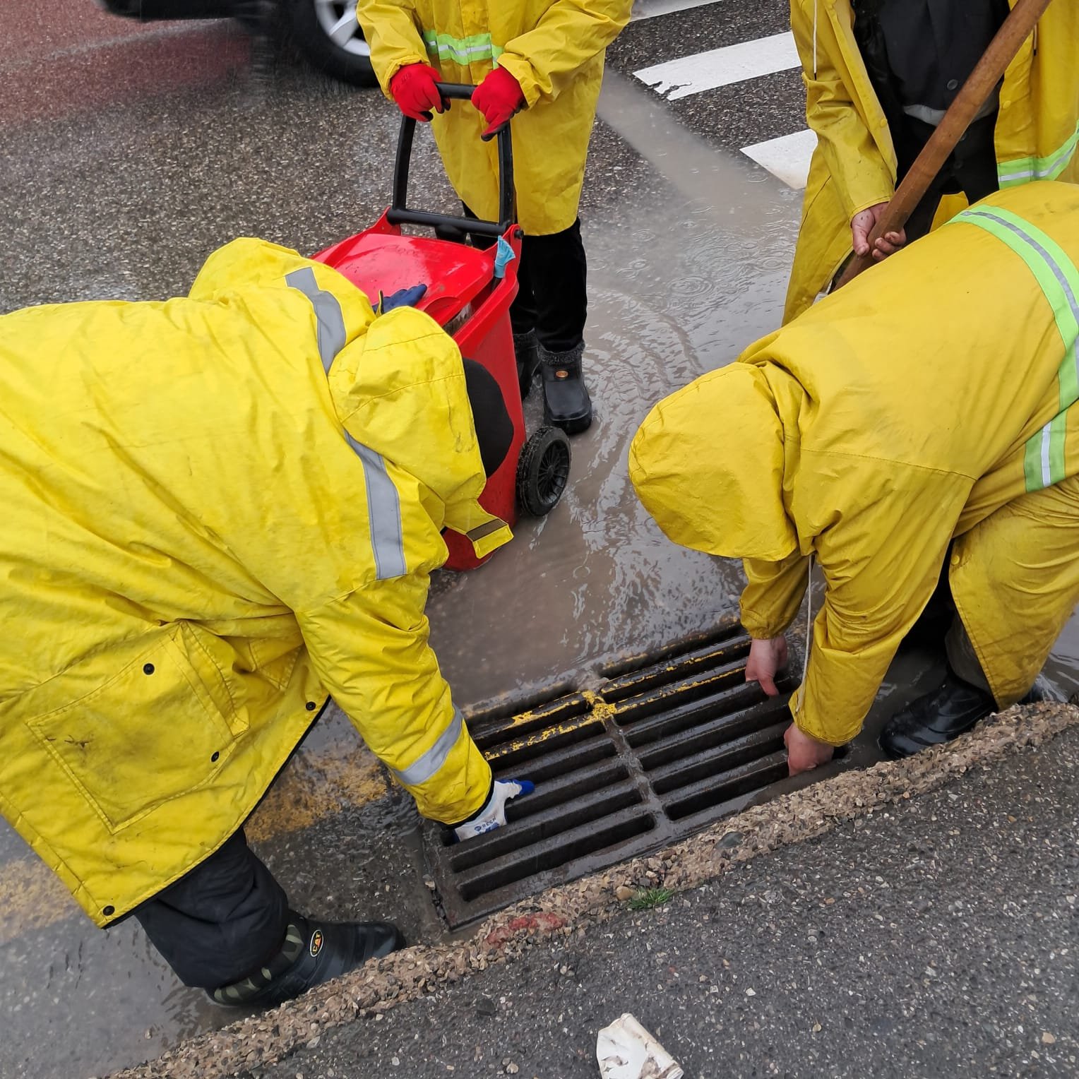 Suraxanı rayonunda güclü yağışlara baxmayaraq operativ tədbirlər nəticə verdi