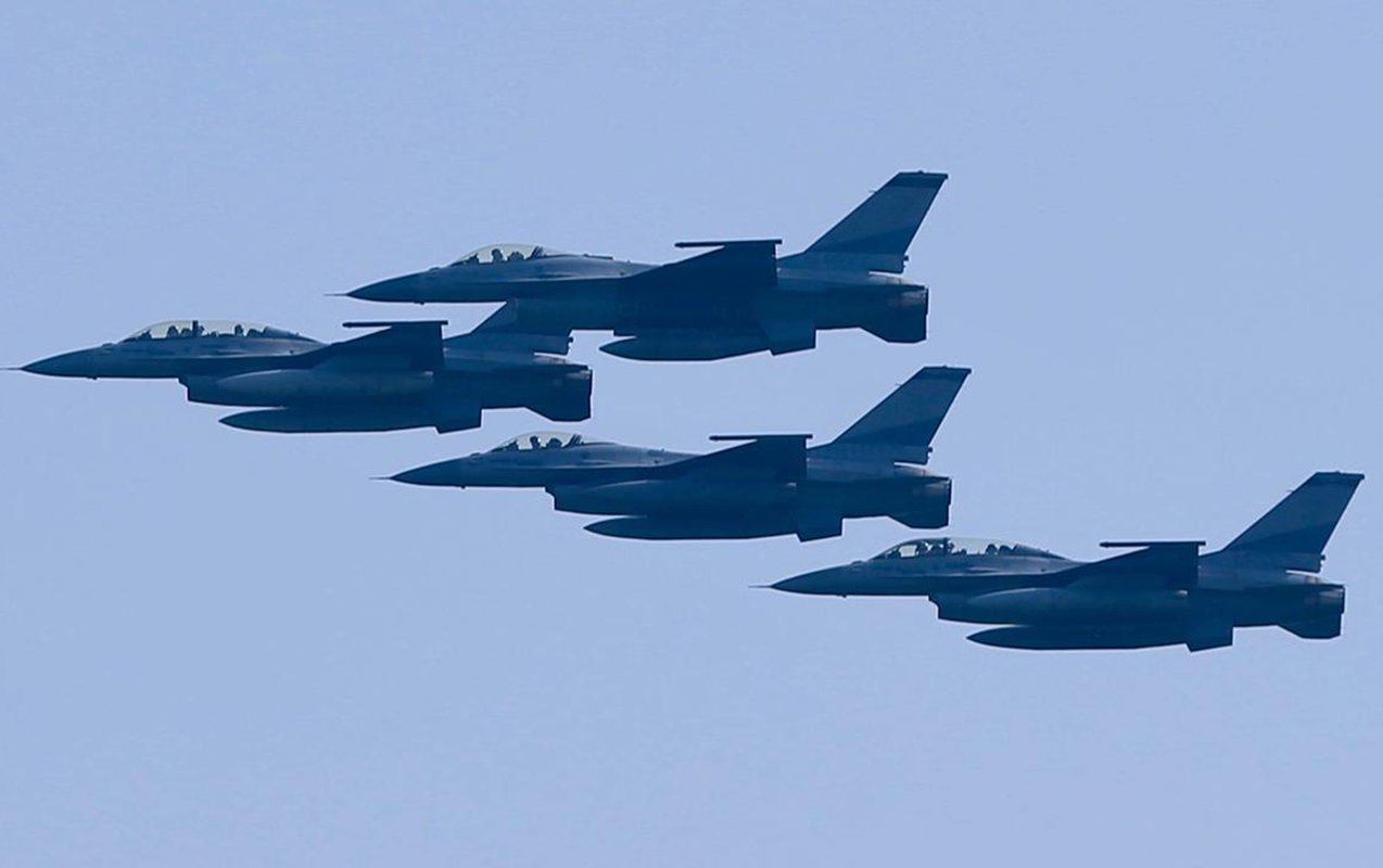 NATO qırıcıları Litva hava məkanına daxil olan dronu vurdu